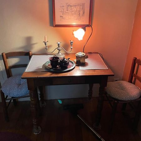 À l'étape des jeunes randonneurs Saignon Extérieur photo