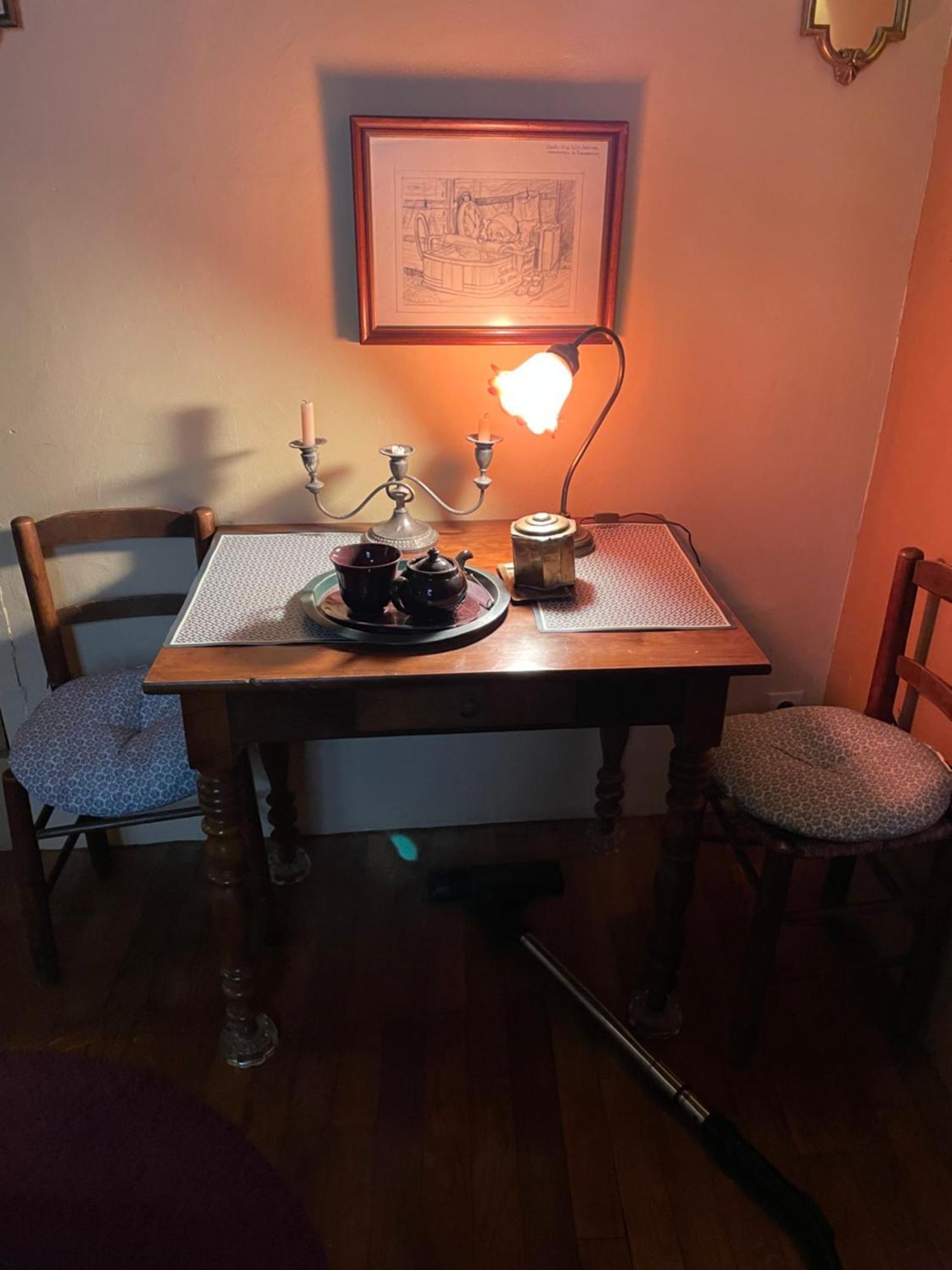À l'étape des jeunes randonneurs Saignon Extérieur photo